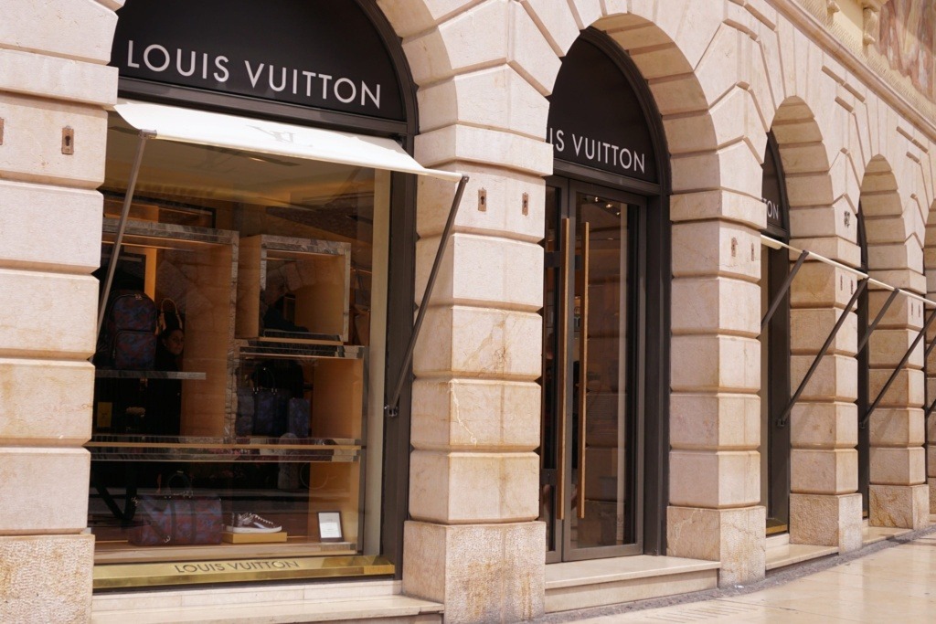 Louis Vuitton - Boutique in LAUSANNE